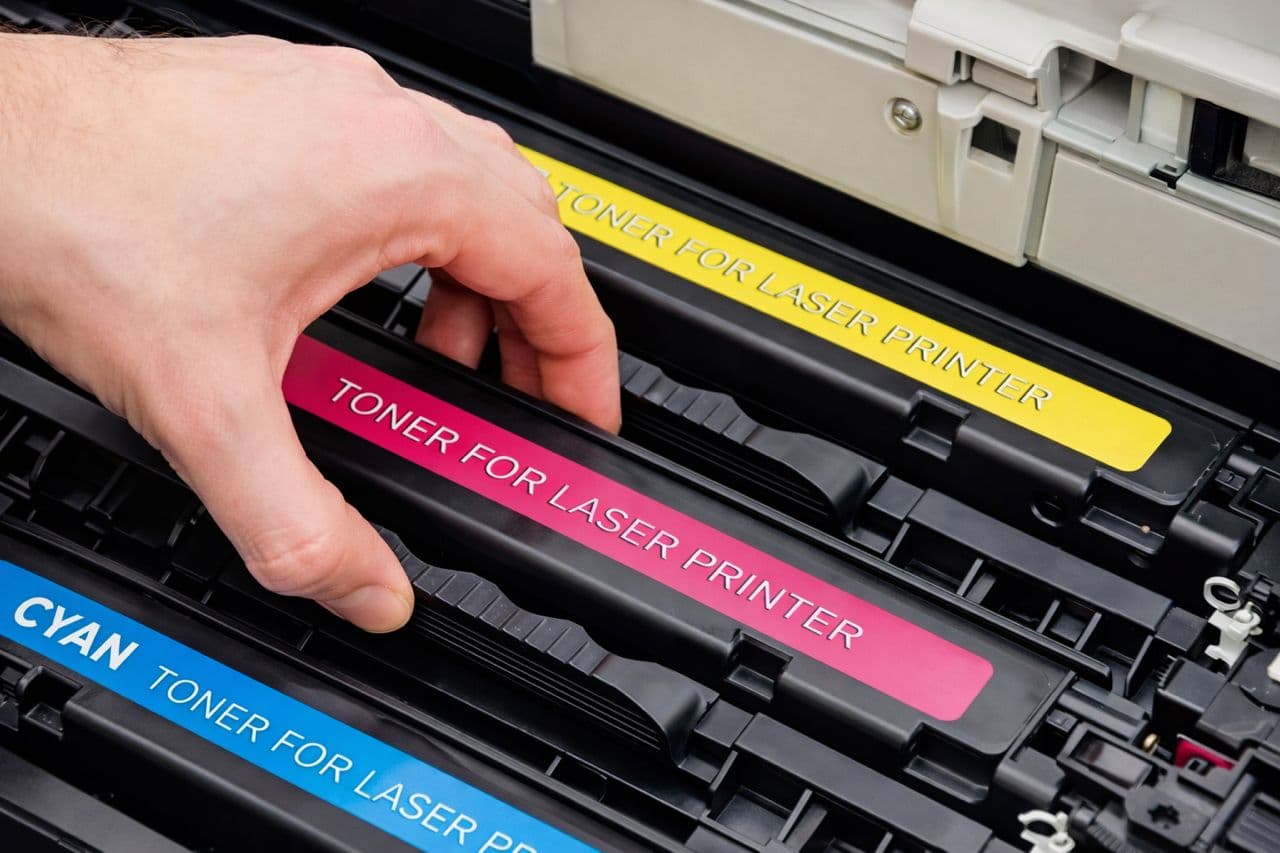 Toner Maxiprint Compatible con HP CB543A CE323A CF213A Canon CRG116 CRG131 rojo - imagen 2 de 5